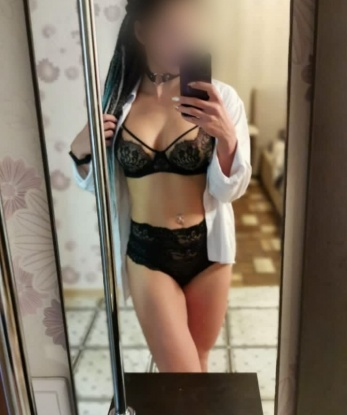 Горячая брюнетка приглашает тебя на встречу, которую ты никогда не забудешь. Яркая, страстная, обаятельная - готова дарить тебе свое тепло и ласку. Позволь себе настоящее удовольствие. 6468, 30 лет